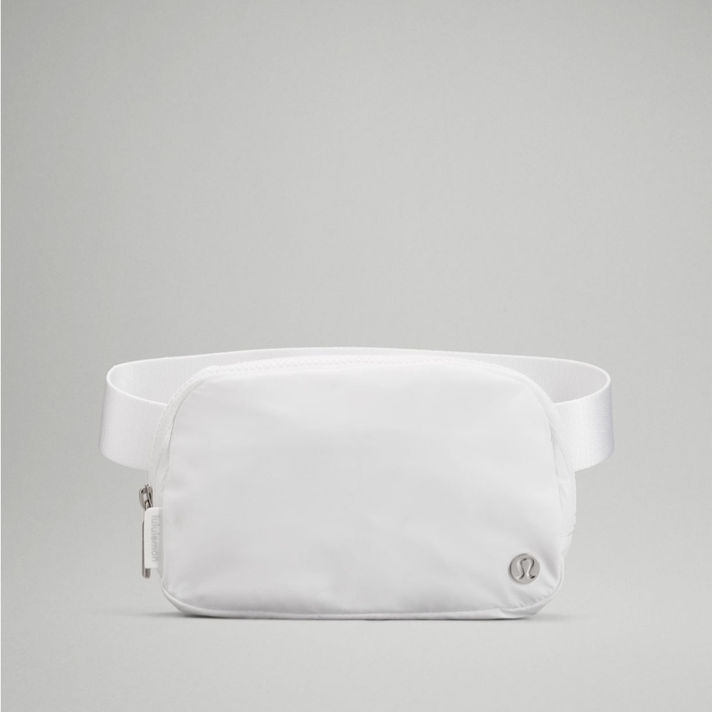 - Everywhere Belt Bag 1L - White